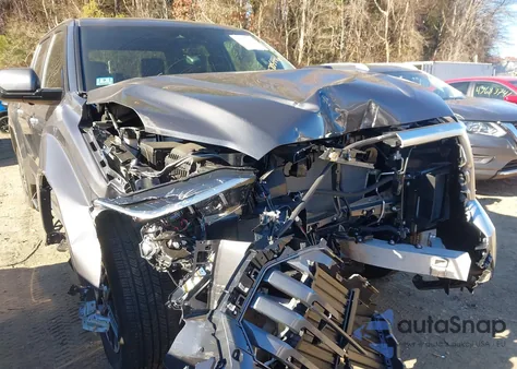 2025 Toyota Tundra Limited из США, поврежденный, VIN 5TFJA5DB3SX335208